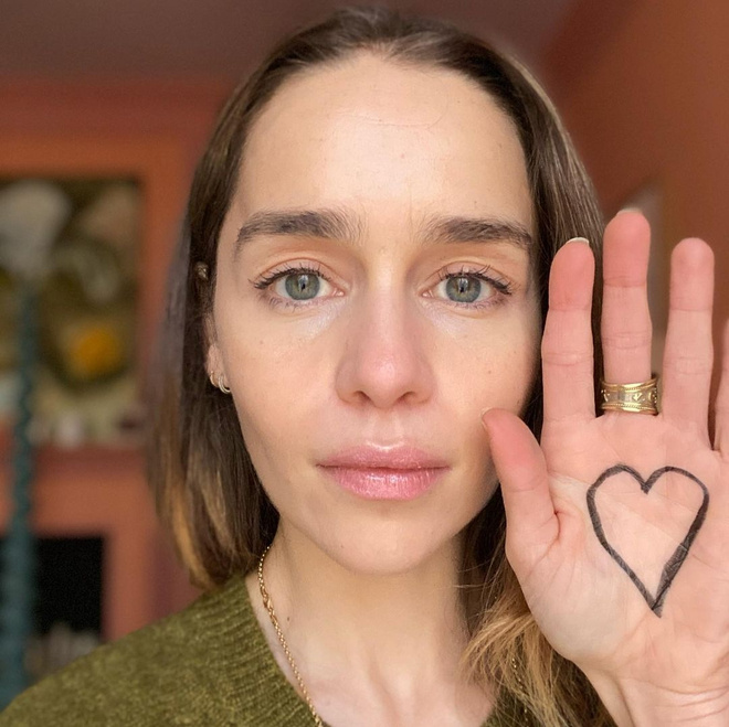 Instagram @emilia_clarke