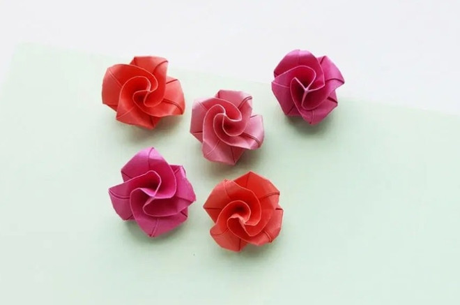 Розы оригами