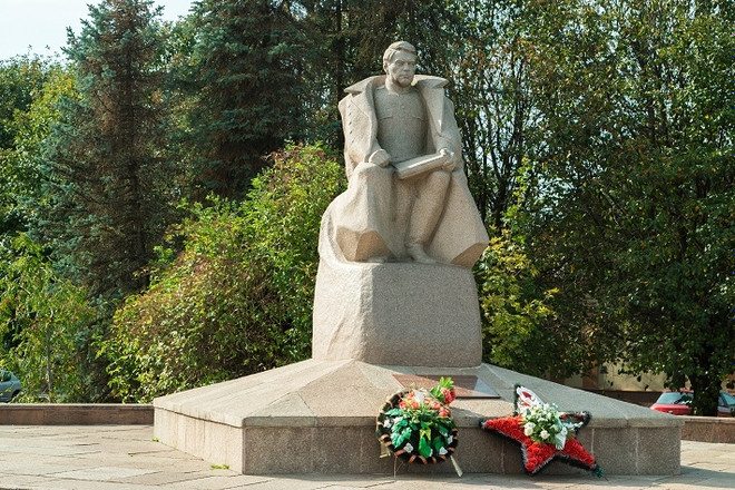 Памятник маршалу Василевскому