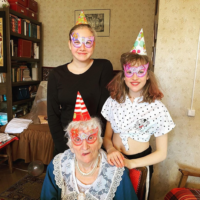 Instagram @ yurikolokolnikovofficial