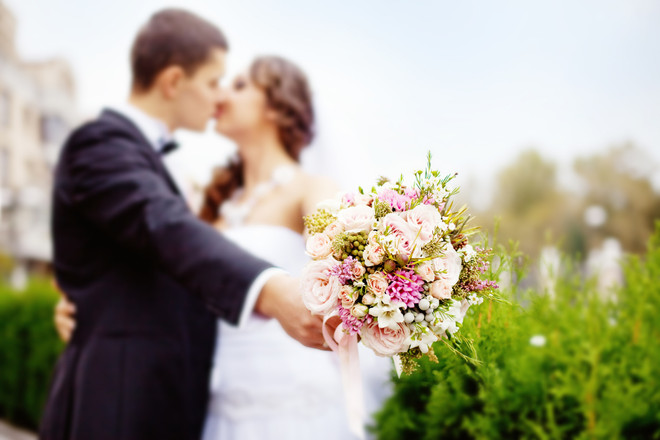 Возлюбленным на заметку: названы самые красивые даты для свадьбы в 2022 году
