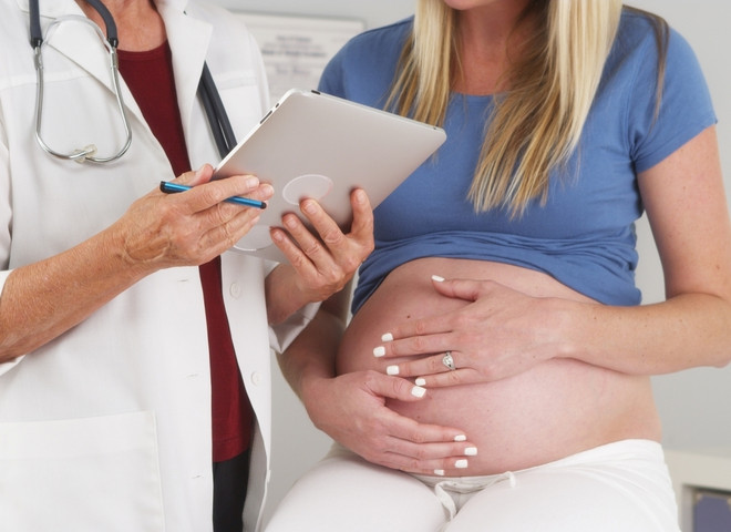 На каком сроке беременности нужно идти к гинекологу