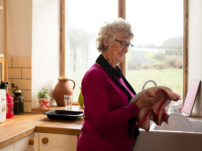 Бабушка была права: эксперты выяснили, как часто надо менять кухонное полотенце