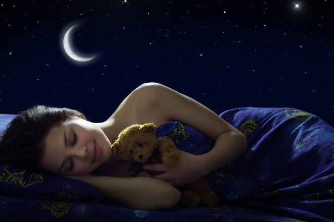 Выспаться можно: ученые выяснили, как именно Луна влияет на наш сон