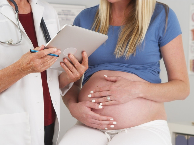 почему болит пупок во время беременности причины