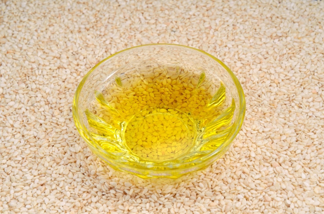 Полезные свойства кунжутного масла для здоровья