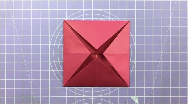 Плоская роза в технике оригами 