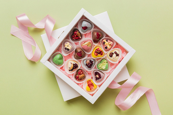 Подарок на 8 марта: набор конфет в виде сердец