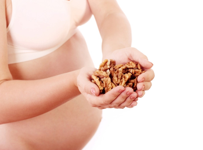Орехи для беременной при тонусе матки