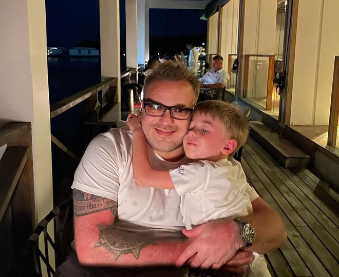 Артист растет: 5-летний сын Владимира Преснякова снялся в клипе у отца