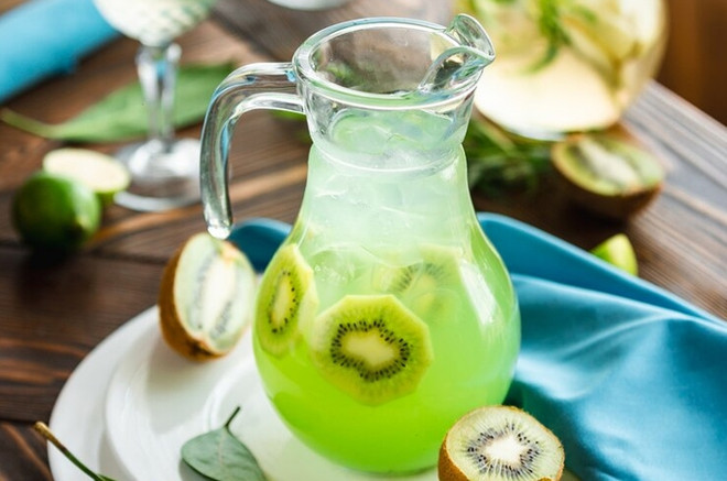 Зелёный лимонад с киви