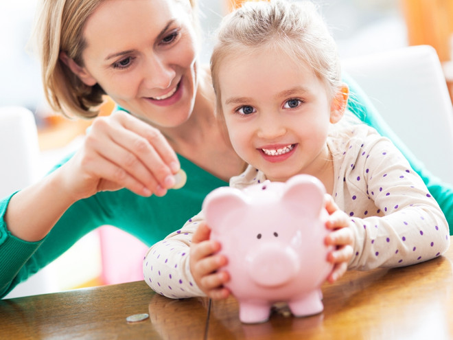 Как научить ребенка обращаться с деньгами: 7 советов + 5 полезных книг
