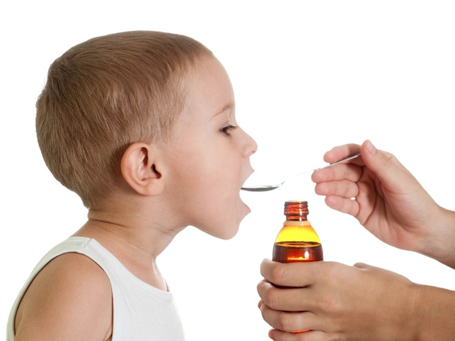 сухой лающий кашель у ребенка без температуры чем лечить
