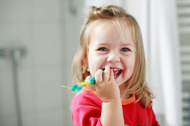 Как выбрать детскую зубную щетку
