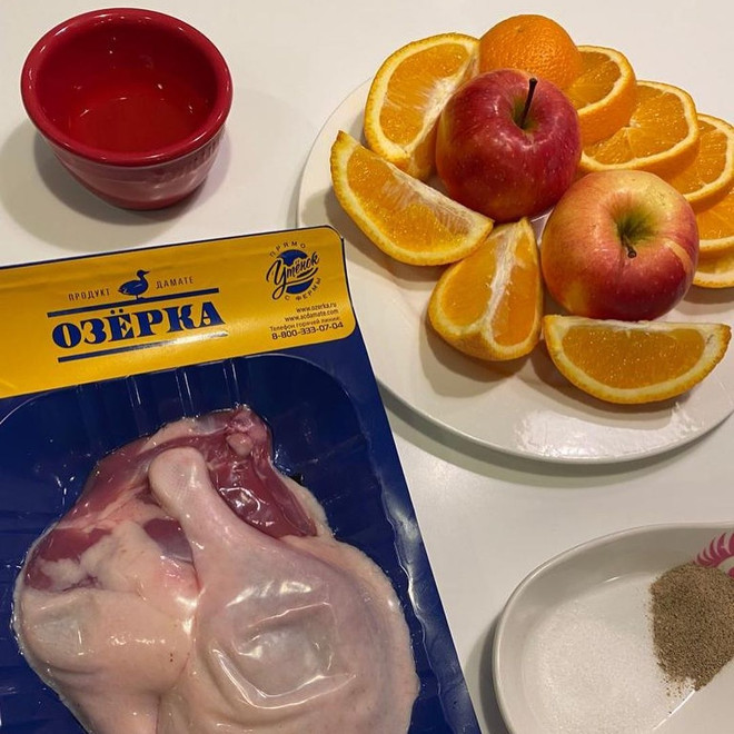 Новогодний хит: Мария Кожевникова поделилась своим рецептом утки в апельсиновой глазури