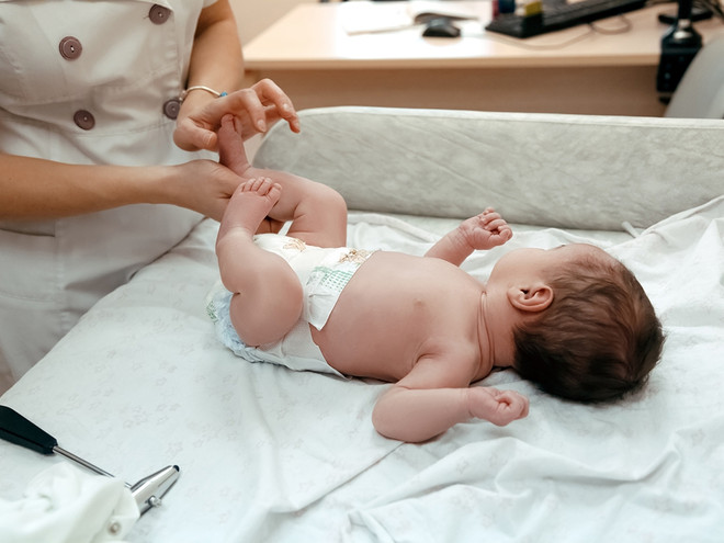Скрининг по-новому: новорожденных проверят на 36 видов патологий вместо 5-ти