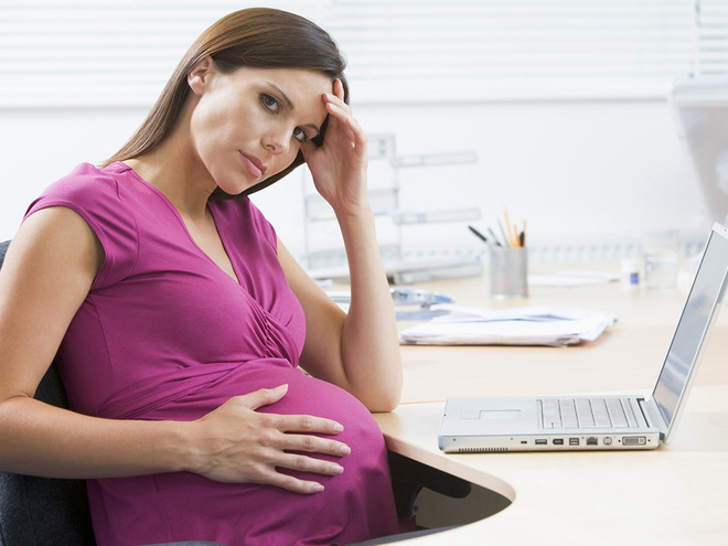 Про пособие и работу во время беременности: как закон защищает права будущих мам