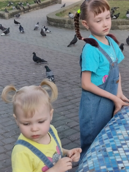 У бабушки в деревне )))