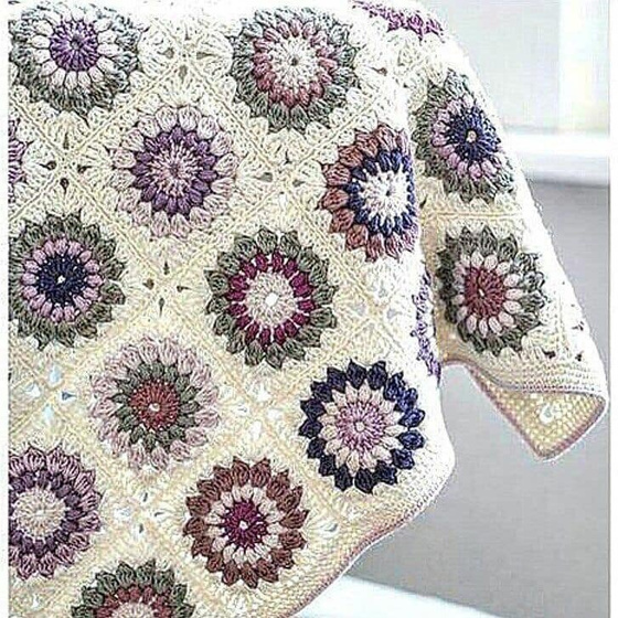 Кто вяжет крючком? Можете помочь?😇