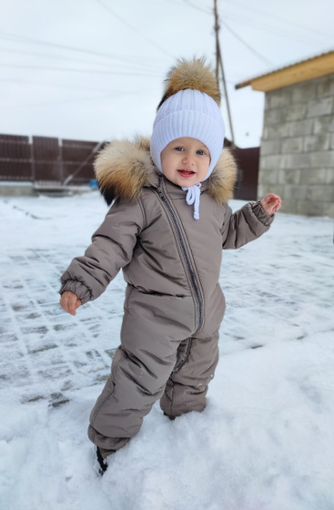 Синий комбез девочке?