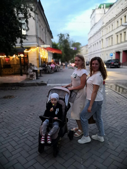 Помогите определить что за коляска!!! Очень надо