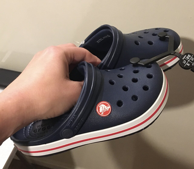 Сандали crocs