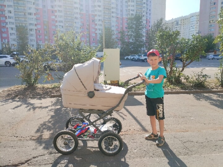 Мам, дай теперь я покатаю! ♥️