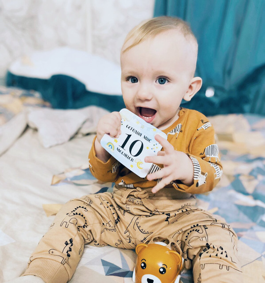 10 месяцев Тимофею ?