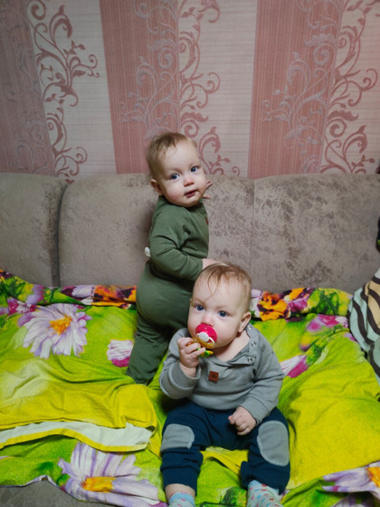Близняхам 10 месяцев!