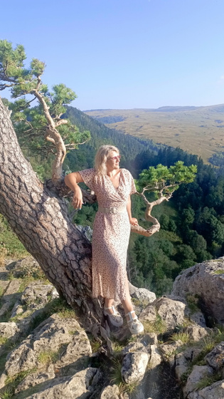 За каждое фото влетело от мужа