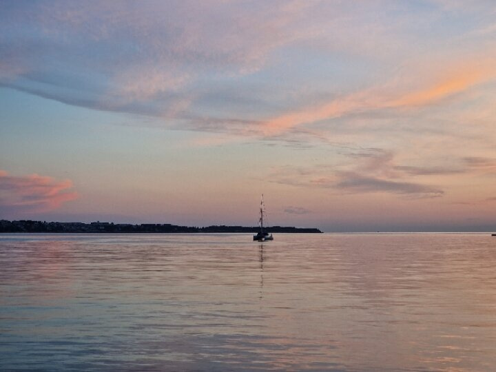 Море