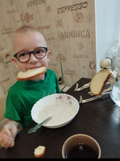 А сегодня у нас день рождения Мишутки💛