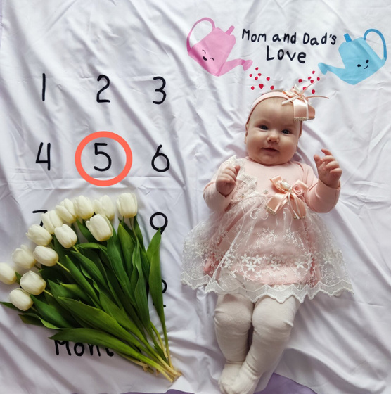 Алисе 5 месяцев