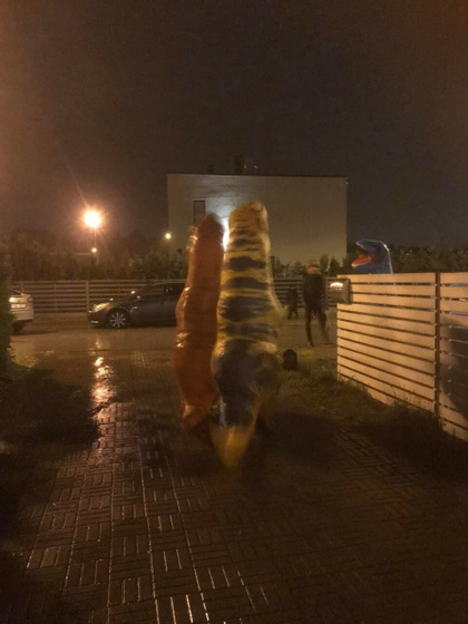 А к вам приходили