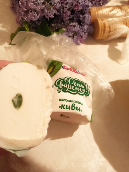 Купила бл@ть мороженое,всю дорогу