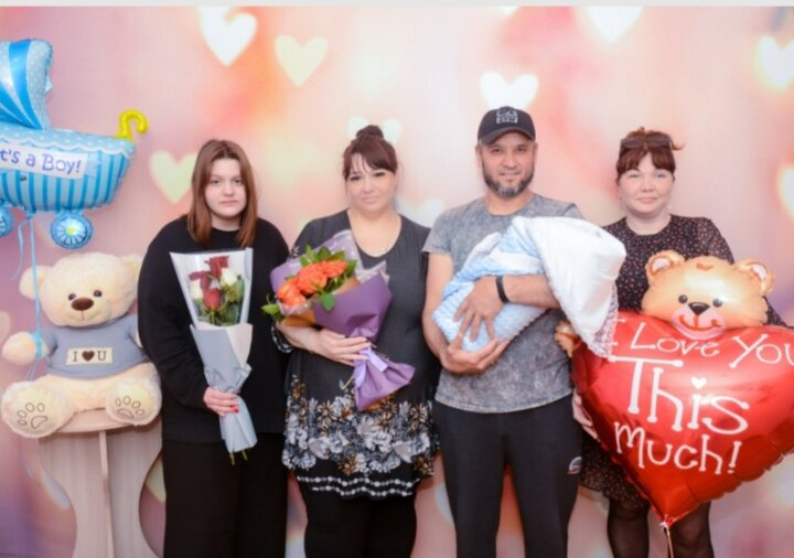 У кого хорошие фотки с выписки ? Я одна такая страшная ?☹️