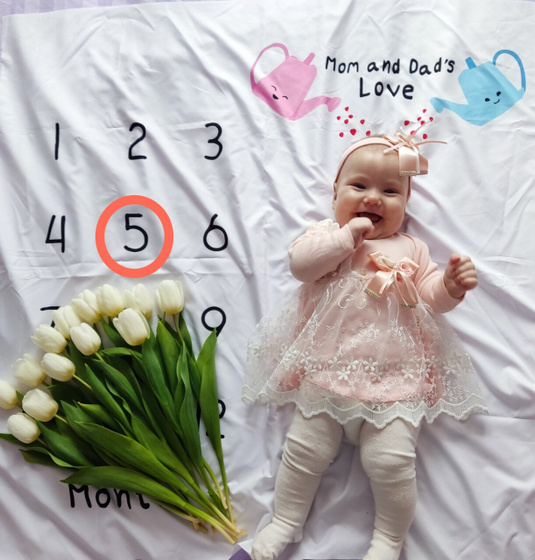 Алисе 5 месяцев