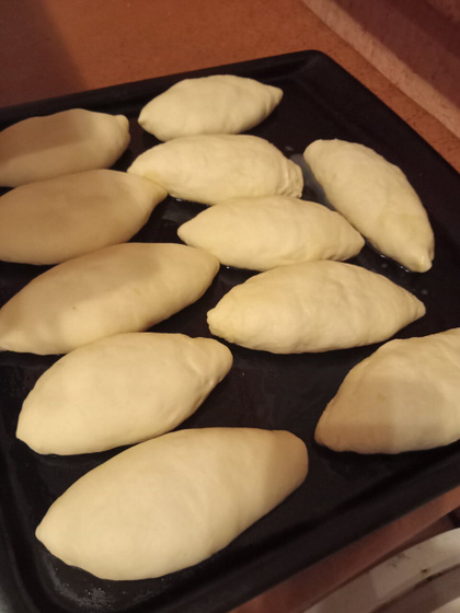 Пирожки с яблоками.