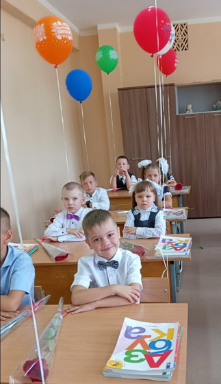 Первоклассник и второклассница !Мои🤗...