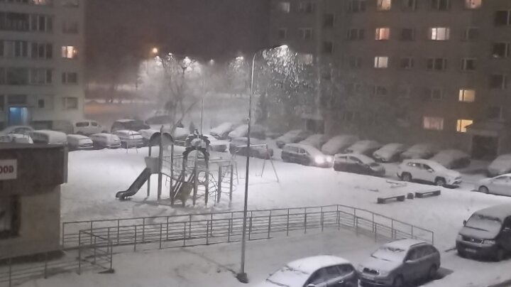 Думали простились.