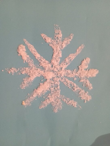 Снежинки из соли❄️