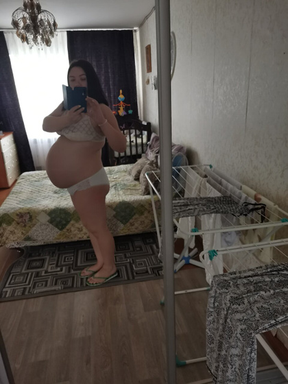 Долго думала, поделится с