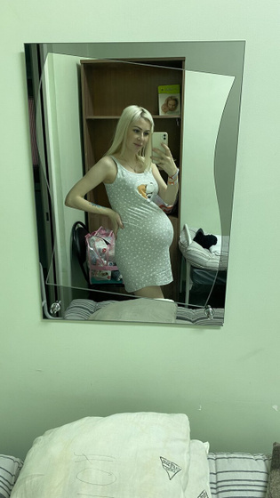 Легла в роддом??