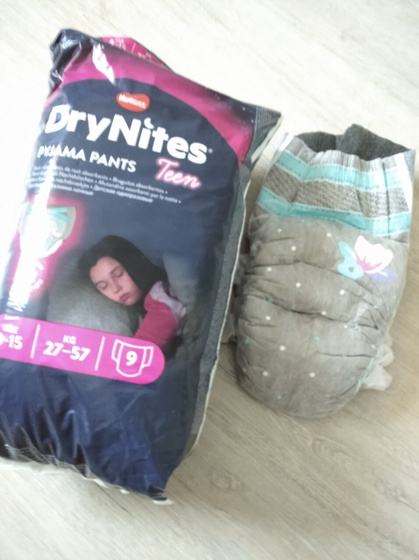 Трусики-подгузники DryNites от Huggies