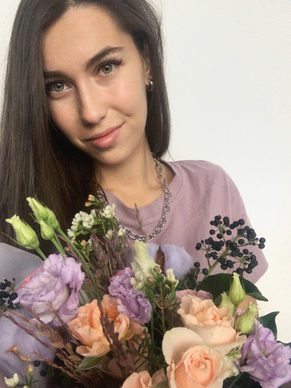 С праздником, дамы 🌸
