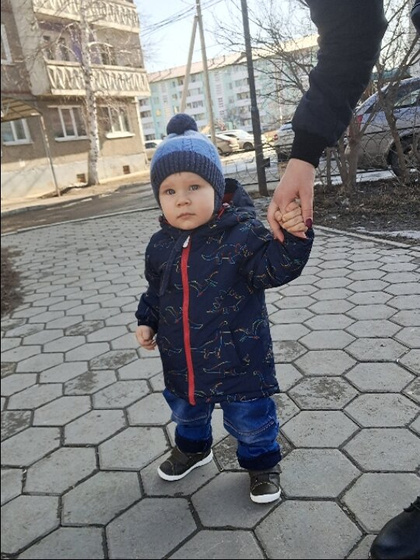 Месяц после года...