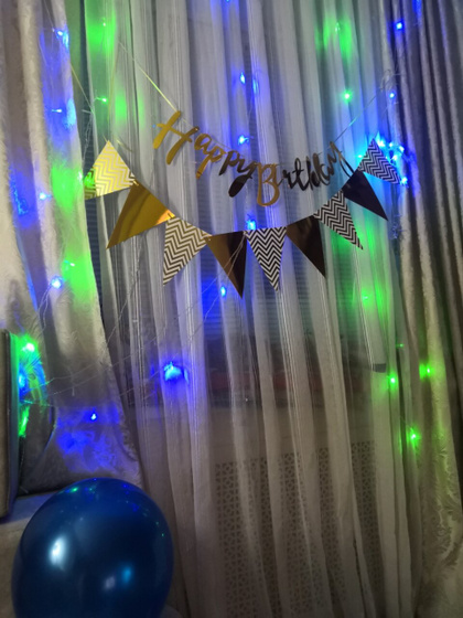 Нам годик ?