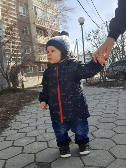 Месяц после года...