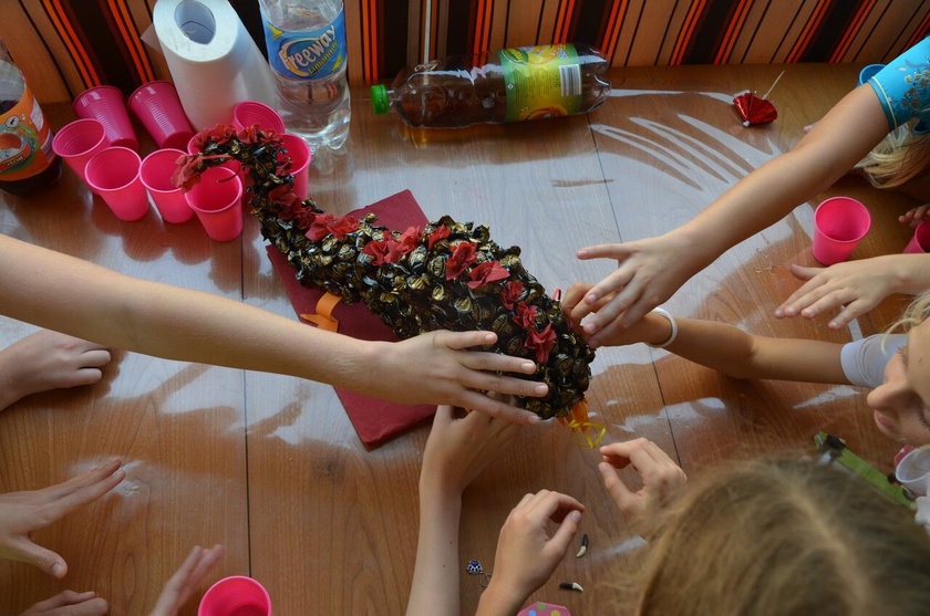 День Рождение 9-летней китайской царевны.