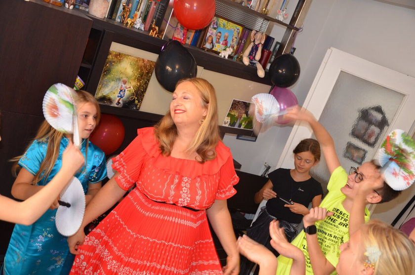 День Рождение 9-летней китайской царевны.